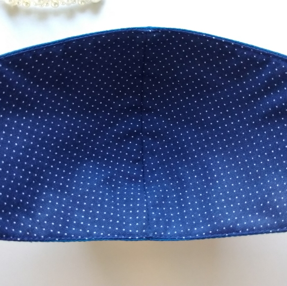 Face Mask - Picture 5 of 7